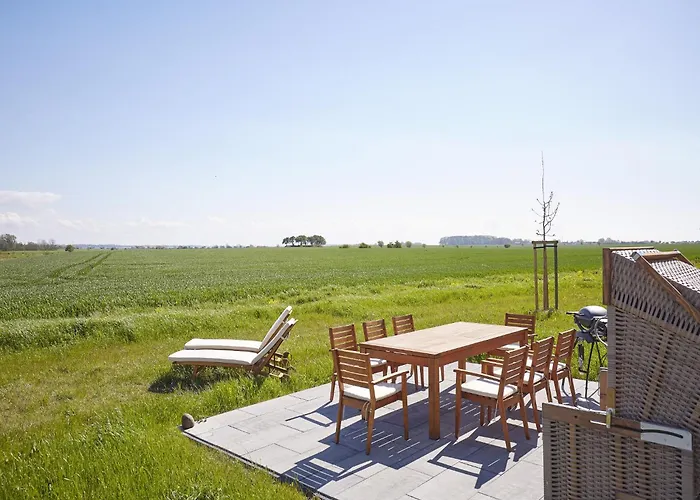 Reetland am Meer - Luxus Reetdachvilla mit 3 Schlafzimmern, Sauna und Kamin F12
