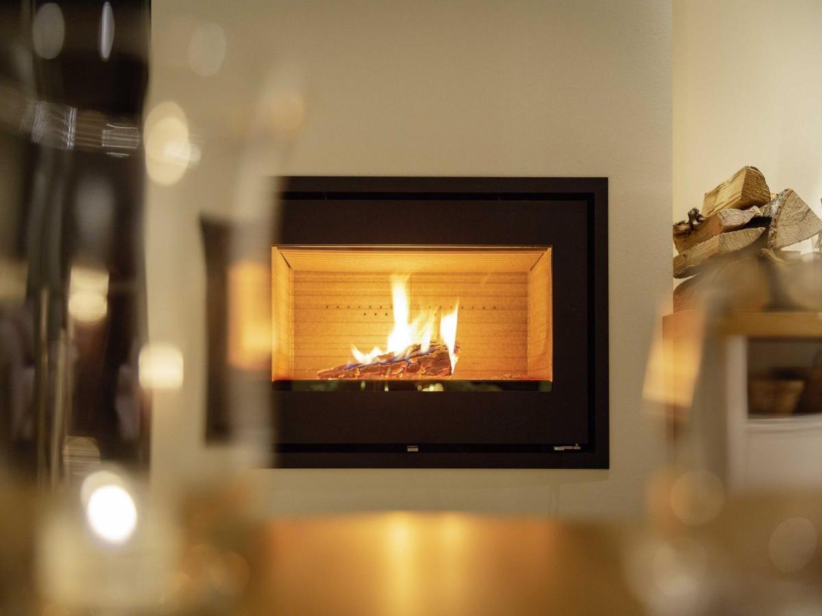 Ferienhaus Reetland Am - Luxus Reetdachvilla Mit 3 Schlafzimmern, Sauna Und Kamin F12