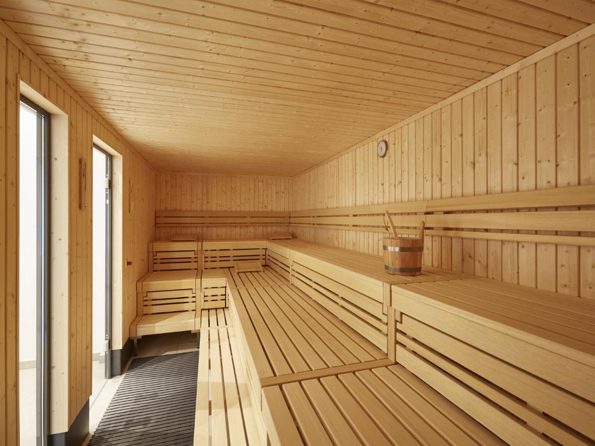 Reetland Am - Luxus Reetdachvilla Mit 3 Schlafzimmern, Sauna Und Kamin F12 * Dranske